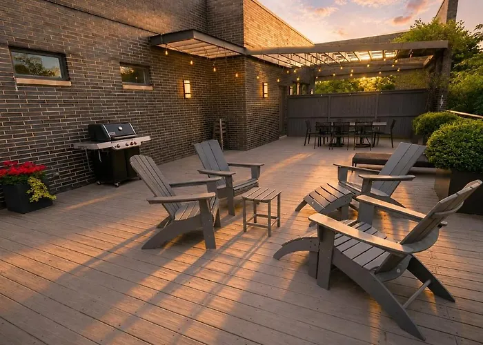 Little Italy 4br Retreat With Optional Parking Apartment *